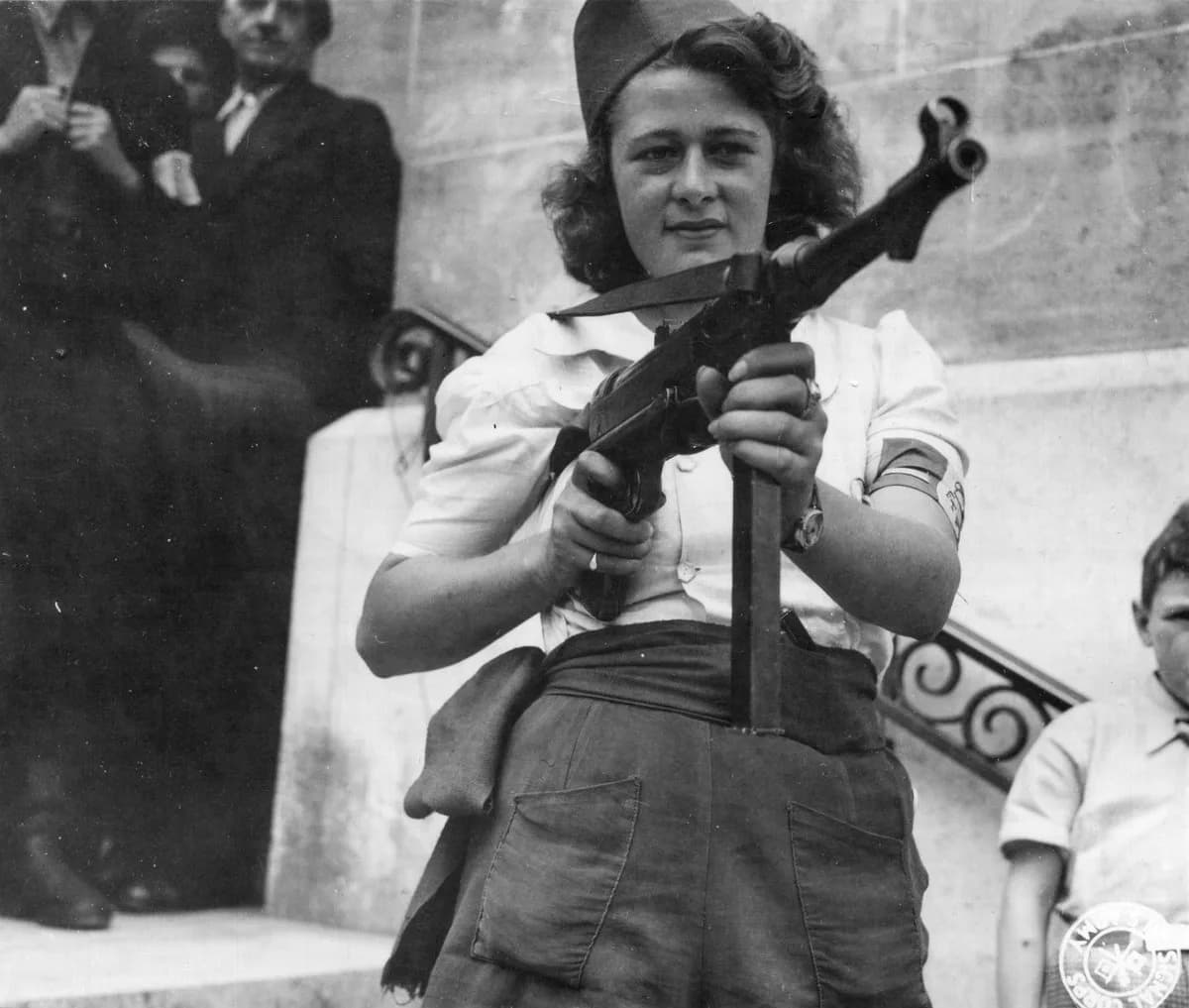 Nicole, résistante française ayant capturé 25 nazis dans la région de Chartres