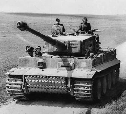 Tiger I en Normandie, 1944