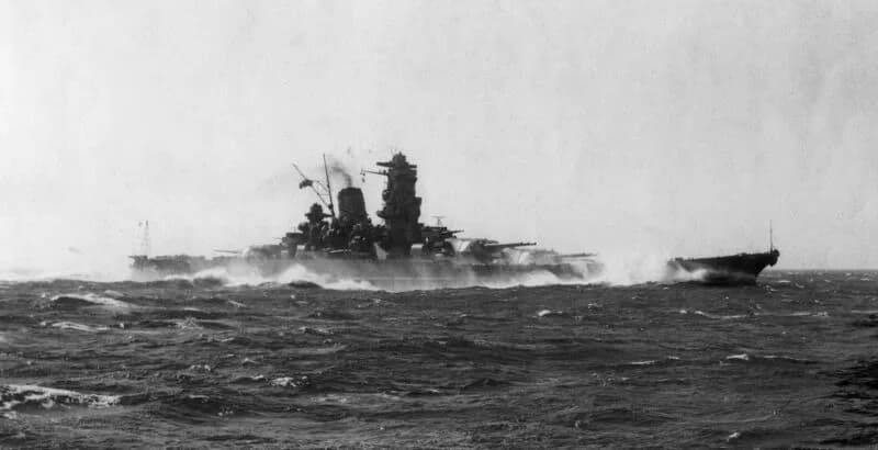 Cuirassé Yamato lors de ses essais en mer, octobre 1941